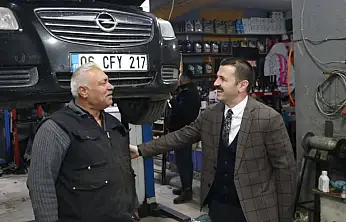 Esnafla samimi sohbet: Kaymakam Coşkun Tutak çarşısında