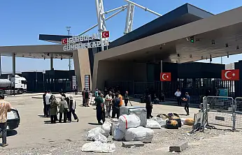 Gürbulak'ta savaşa rağmen  hareketlilik sürüyor