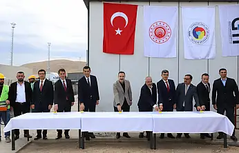 Gürbulak'ta X-Ray cihazı binasının temeli atıldı