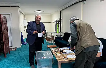 HÜDA PAR Doğubayazıt İlçe Başkanlığına yeniden Hasan Türkmen seçildi