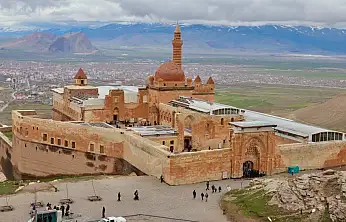 İshak Paşa Sarayı 250 bin ziyaretçi hedefine ilerliyor