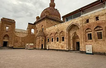İshak Paşa Sarayı'nda opera rüzgârı esecek