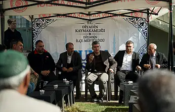 Kaymakam Korkusuz, cuma namazı sonrası vatandaşların taleplerini dinledi
