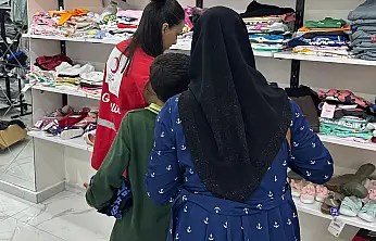 Kızılay Butik Doğubayazıt'ta gönülleri ısıttı