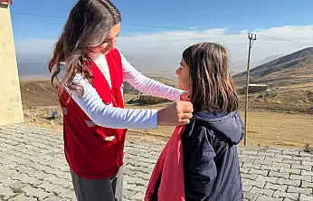 Kızılay'dan Üzengili Köyü'ne giyim desteği