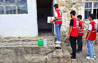 Kızılay Diyadin köylerde ihtiyaç sahibi ailelerin kapısını çaldı