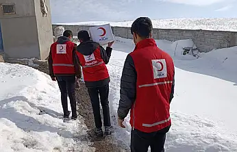 Kızılay gönüllülerinden Diyadin'de kış desteği