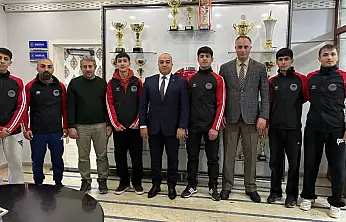 Mersin'de Ağrı rüzgârı esti