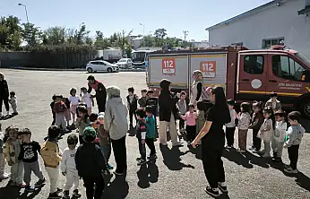 Minikler itfaiyecilerle buluştu