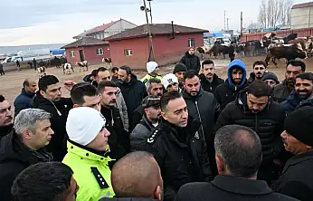 Müdür Önder, halkın nabzını hayvan borsasında tuttu