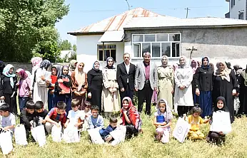 Patnos Belediyesi hatim yapan öğrencileri hediyelerle ödüllendirdi