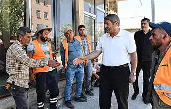 Patnos Cumhuriyet Caddesi sıcak asfalta hazırlanıyor