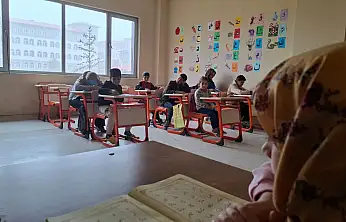 Patnos Gençlik Merkezi'nde eğitimler tüm hızıyla devam ediyor