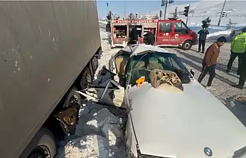 Patnos sanayi kavşağı'nda korkutan kaza