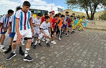 Patnos'ta Cumhuriyet için koştular, madalyaları kaptılar