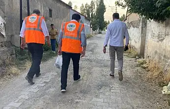 Patnos'ta gönüllüler kapı kapı dolaştı: Onlarca aileye et desteği ulaştırıldı