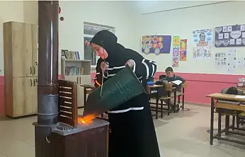 Patnos'ta iki öğretmenin fedakârlığı köy okulunu ayakta tutuyor