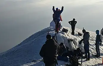 Romanyalı dağcının zirve hayali yarım kaldı