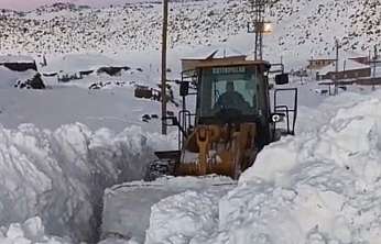 Süphan Dağı çevresinde kapanan yollar için yoğun çalışma