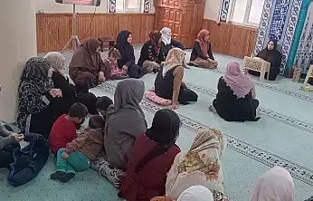 Taşlıçay'da köy kadınlarına temizlik ve dinî bilinç eğitimi verildi