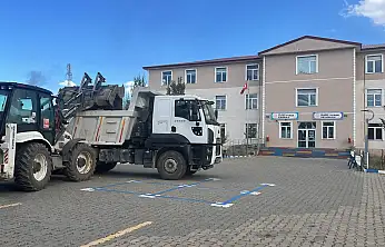 Taşlıçay'da okullar yeni eğitim yılına hazırlanıyor