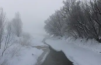 Taşlıçay'da soğuk hava yaşamı zorlaştırdı