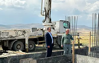 Taşlıçay'ın yeni otogarı için ilk beton döküldü