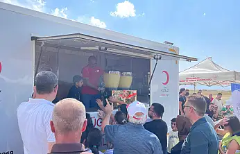 Türk Kızılay Ağrı, Mahallî At Yarışlarında vatandaşları yalnız bırakmadı
