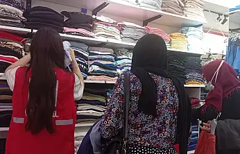 Türk Kızılay Giyim Butiğiyle ihtiyaç sahibi ailelere destek olmayı sürdürüyor