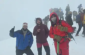 Türk ve Yunan dağcılar 30 Ağustos'ta Ağrı Dağı'nın zirvesinde buluştu