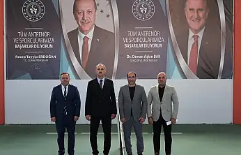 Vali Bozkurt Ağrı'nın spor geleceğini yakından takip ediyor