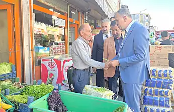 Vali Önder Bozkurt Ahilik programının ardından esnafla buluştu
