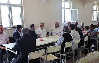 Vali Önder Bozkurt köylerde vatandaşlarla buluştu