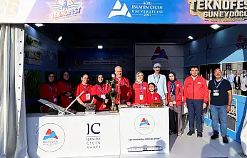 YÖK Başkanı Özvar AİÇÜ'nün TEKNOFEST standını ziyaret etti
