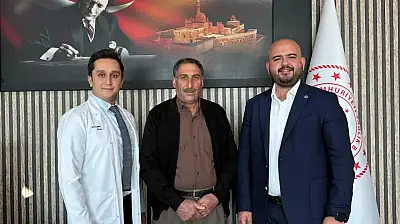 53 yaşındaki hastaya yapılan ameliyat Ağrı'da bir ilke imza attı
