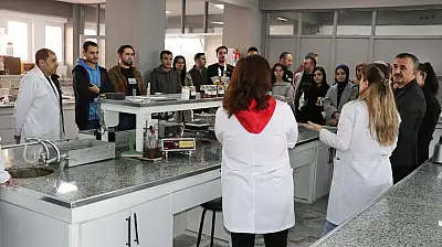 Ağrı'da Coğrafya öğrencileri şeker üretimini yerinde gözlemledi