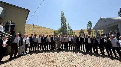 Ağrı'da husumet sona erdi! Aileler barış sofrasında buluştu