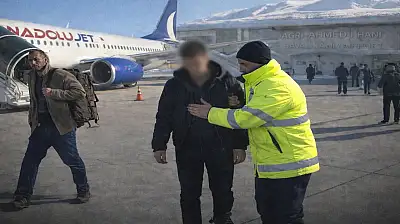 Ağrı'da kalkış hazırlığı yapan uçakta gergin anlar