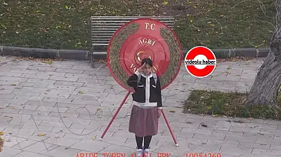 Ağrı'da Küçük Asmin'in duygulandıran Atatürk sevgisi