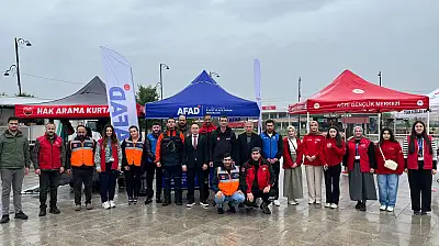 Ağrı'da tüm kamu kurumları ve okullarda eş zamanlı deprem tatbikatı yapıldı