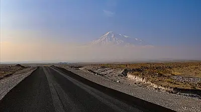 Ağrı Dağı'nda yeni yol etabı tamamlandı, turizme büyük katkı bekleniyor