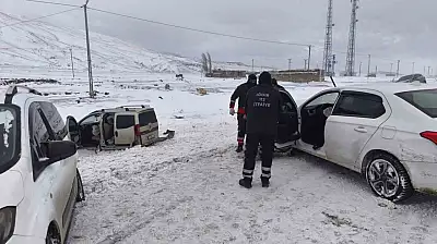 Ağrı Doğubayazıt-Iğdır karayolunda zincirleme kaza