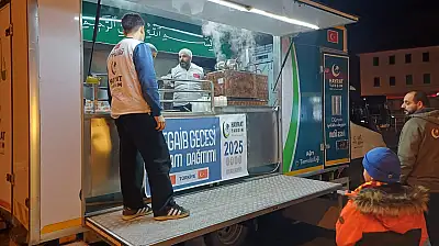 Ağrı Hayrat İnsani Yardım Derneği, Regaip Kandili'nde gönülleri ısıttı