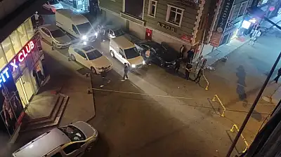 Ağrı'nın işlek bölgesindeki şüpheli çanta bomba paniğine neden oldu