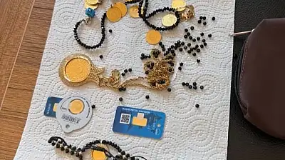 Ağrı Patnos'ta yerde bulduğu altınları hiç düşünmeden polise teslim etti