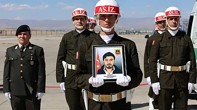 Ağrılı Gazi Harun Kahriman son yolculuğuna uğurlandı