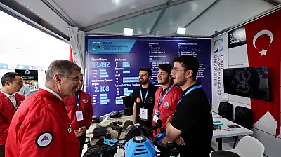AİÇÜ, TEKNOFEST'te projeleri ve teknoloji çalışmalarını inceledi