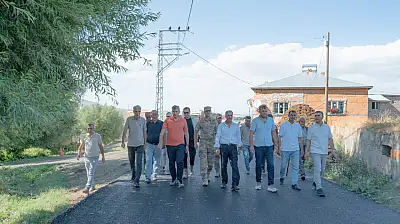 Diyadin'de 14 kilometrelik yolda asfalt çalışması başladı