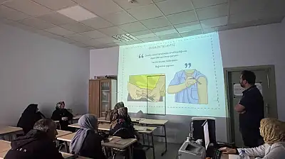 Doğubayazıt Devlet Hastanesinde diyabet hastalarına eğitim verildi