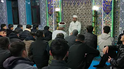 Doğubayazıt gençleri sabah namazında buluştu